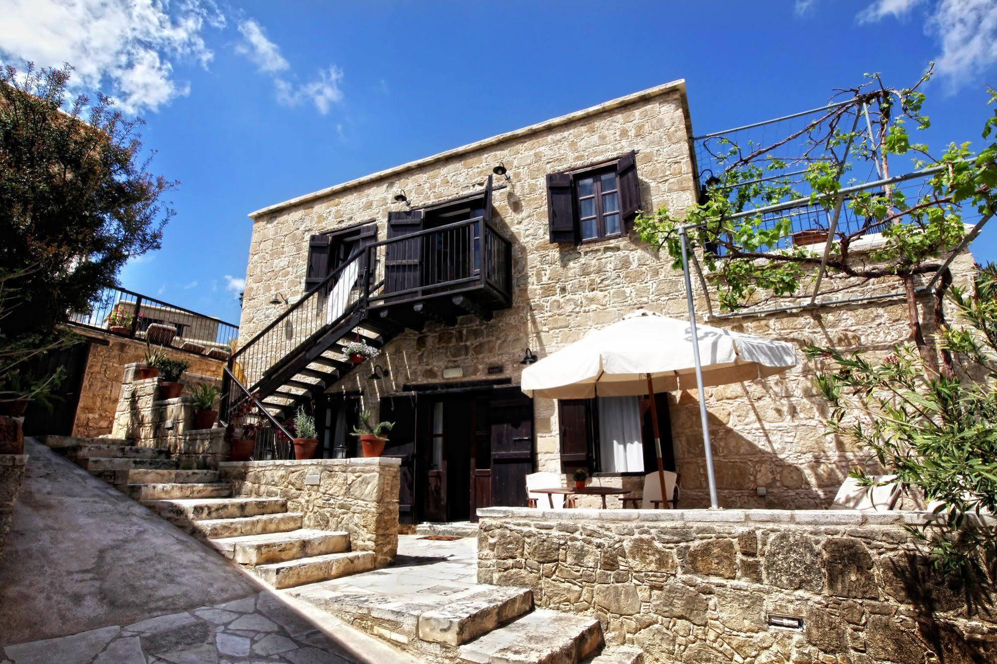 Leonidas Village Houses Goudhi Exterior photo